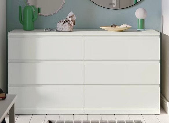 Commode blanche IKEA STORKLINTA, 6 tiroirs + VERRE : 115 €, Maison & Meubles, Armoires | Commodes, 25 à 50 cm, 5 tiroirs ou plus