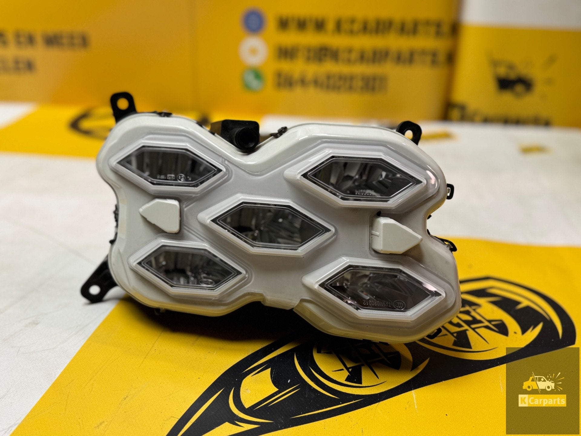 Feu antibrouillard GOLF 8 VIII GAUCHE LED GTI GTD GTE 5H0941, Info@fabrikant.eu, Fabrikant BV, Utilisé, Fabrikantstraat 1
1000 AA  Amsterdam, NL