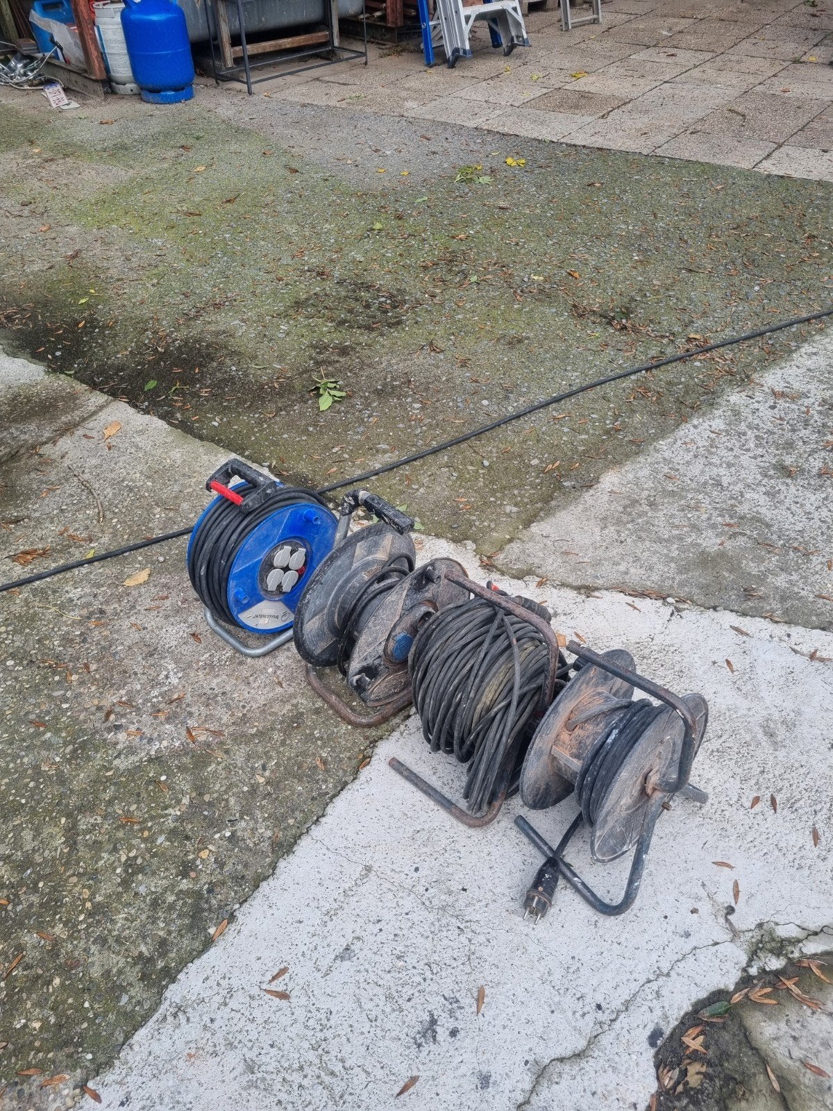verlengkabels op haspels, Ophalen