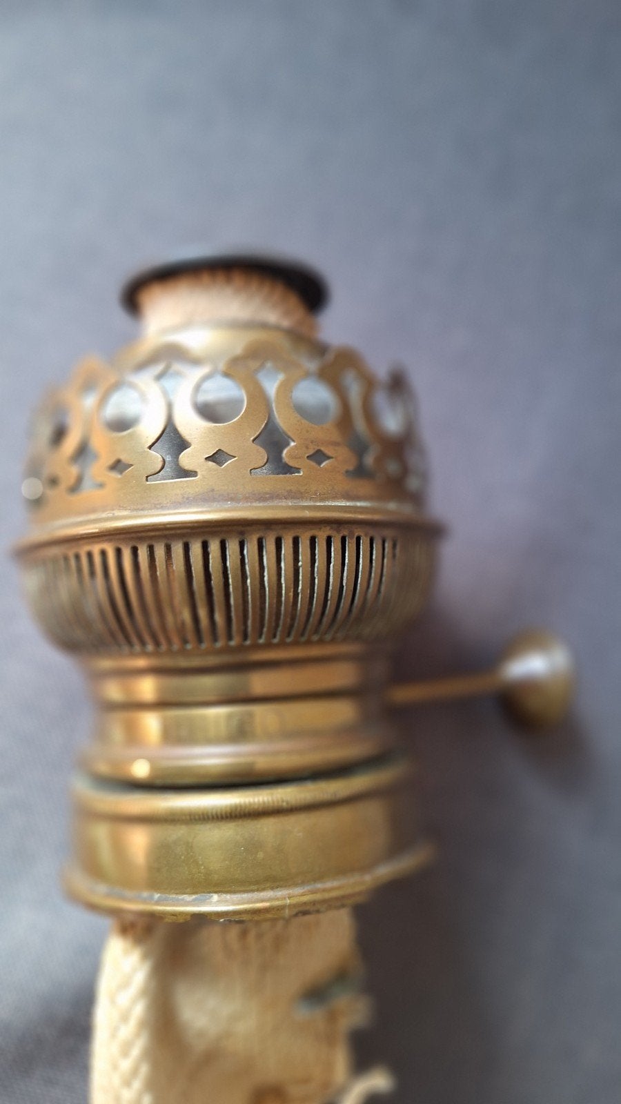 brûleur de lampe à pétrole en cuivre de marque Bec Hugo, Antiquités & Art, Enlèvement, Cuivre