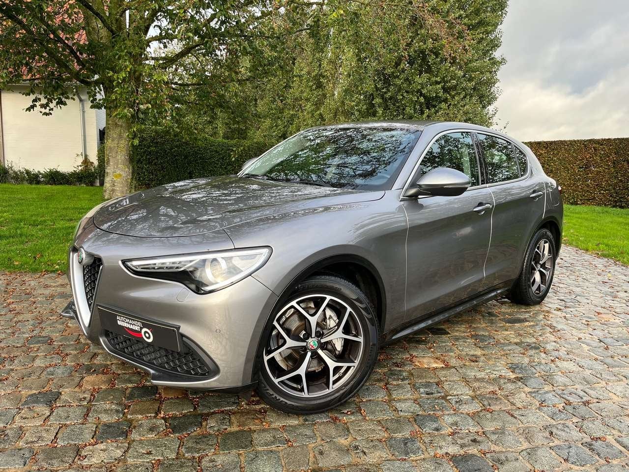 Alfa Romeo Stelvio 2.2 MJD TI/1eigenr/92500km/Carplay/Camer, Autos, 0 kg, Argent ou Gris, Achat, Entreprise