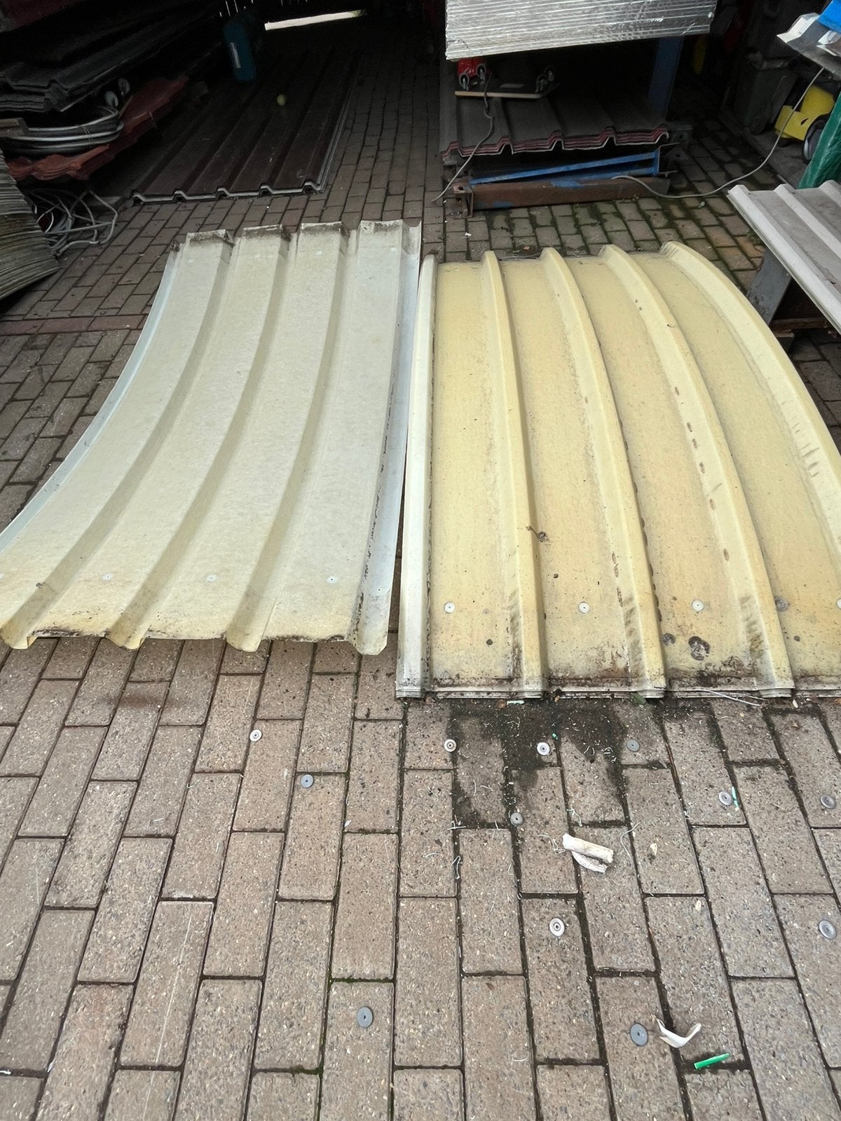 Polyester gebogen platen, Ophalen, Zo goed als nieuw