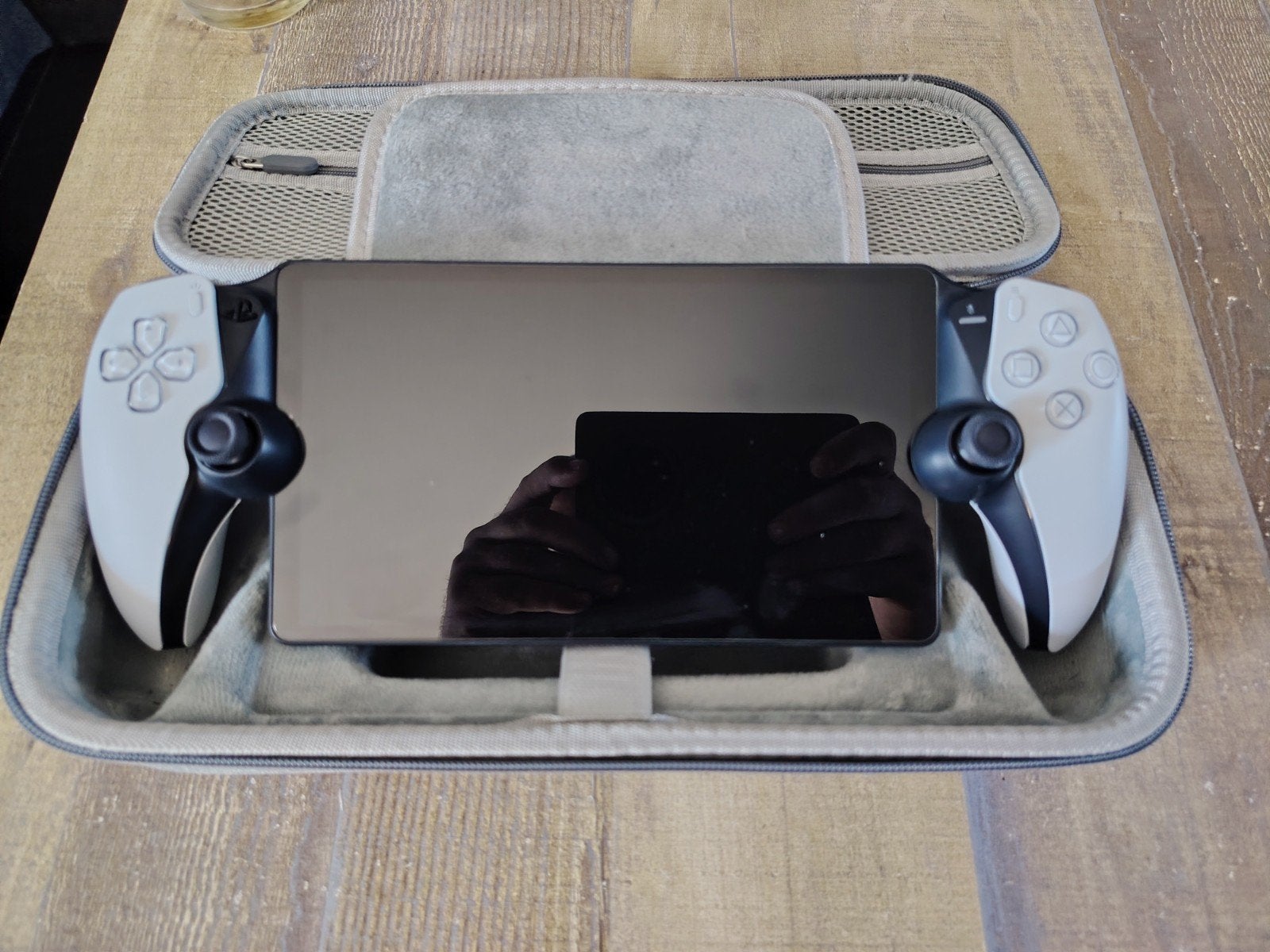 Playstation portable te koop met case, Ophalen of Verzenden, Zo goed als nieuw, Wit, Overige modellen