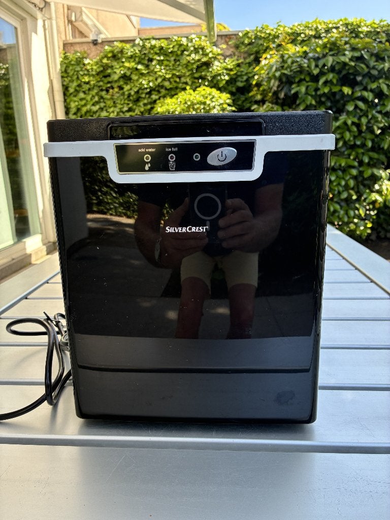 Ijsblokjesmachine SilverCrest, Ophalen, Gebruikt, Zwart, Metaal