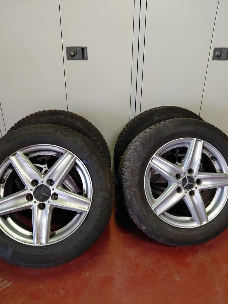 Winterbanden en velgen mercedes e klasse, Auto-onderdelen, Ophalen, Winterbanden, Velg(en)