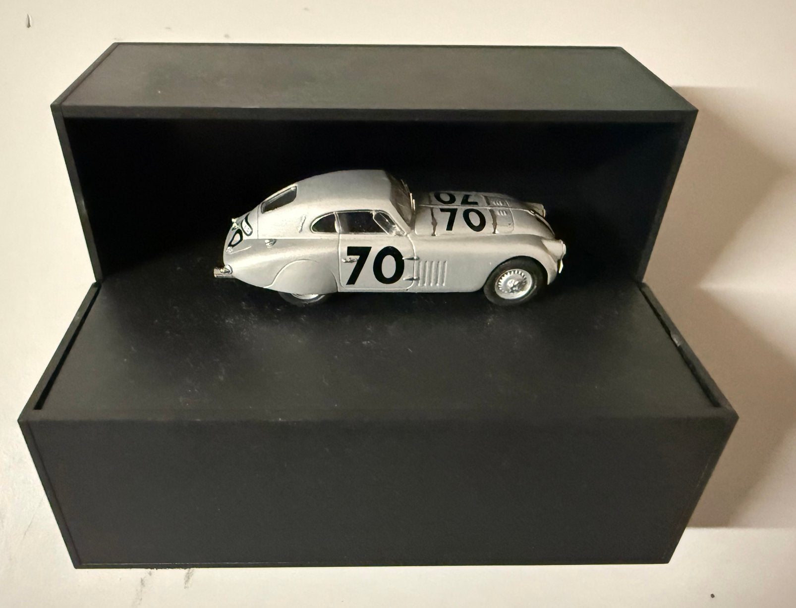 Schuco 1:43 BMW 328 Touring Coupé Mille Miglia 1940 #70, Enlèvement ou Envoi, Comme neuf, Voiture, Schuco