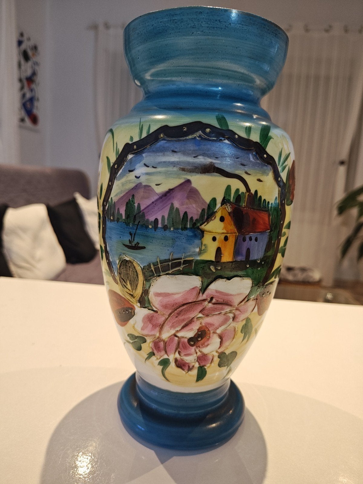 Vintage Handgeschilderde Keramieken Vaas – Landschap en Bloe, Enlèvement
