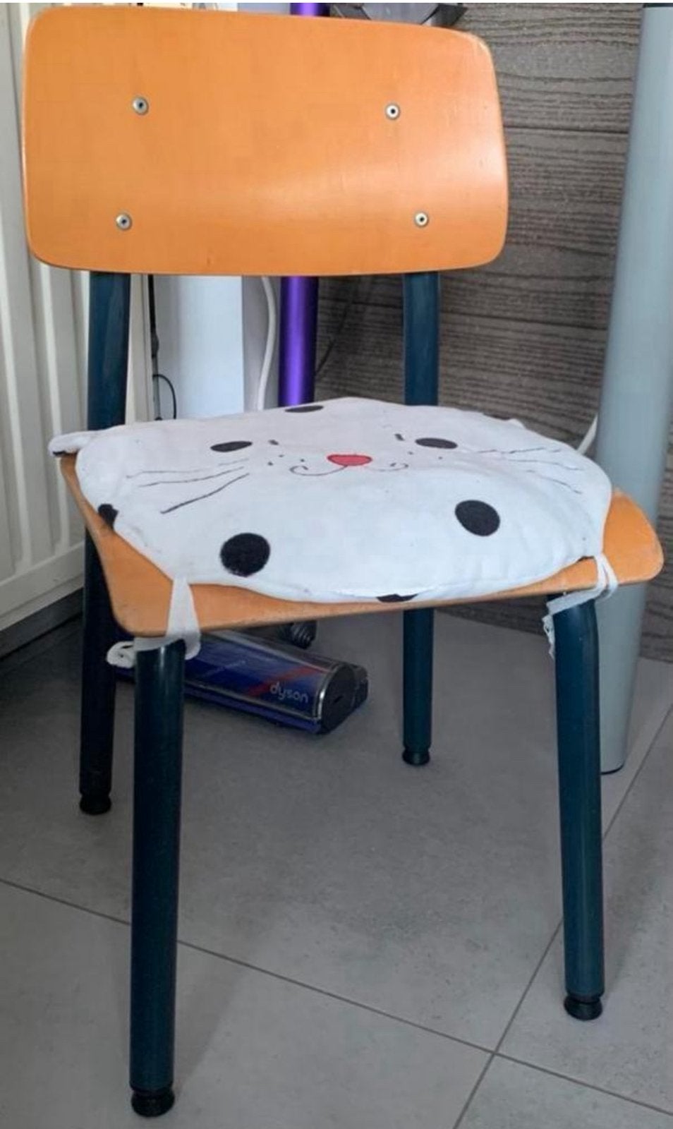 Stoeltje en tafel voor kleuters, Kinderen en Baby's, Ophalen, Zo goed als nieuw