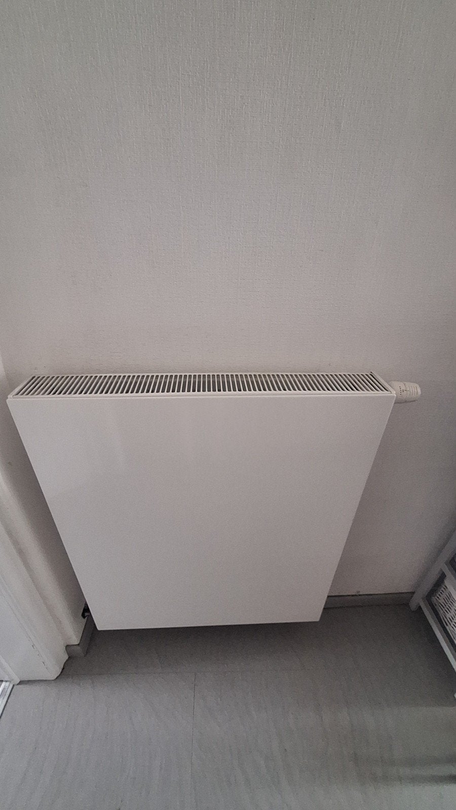 Plaatradiator klein centrale verwarming, Doe-het-zelf en Bouw, Ophalen, Radiator, Zo goed als nieuw, 60 tot 150 cm