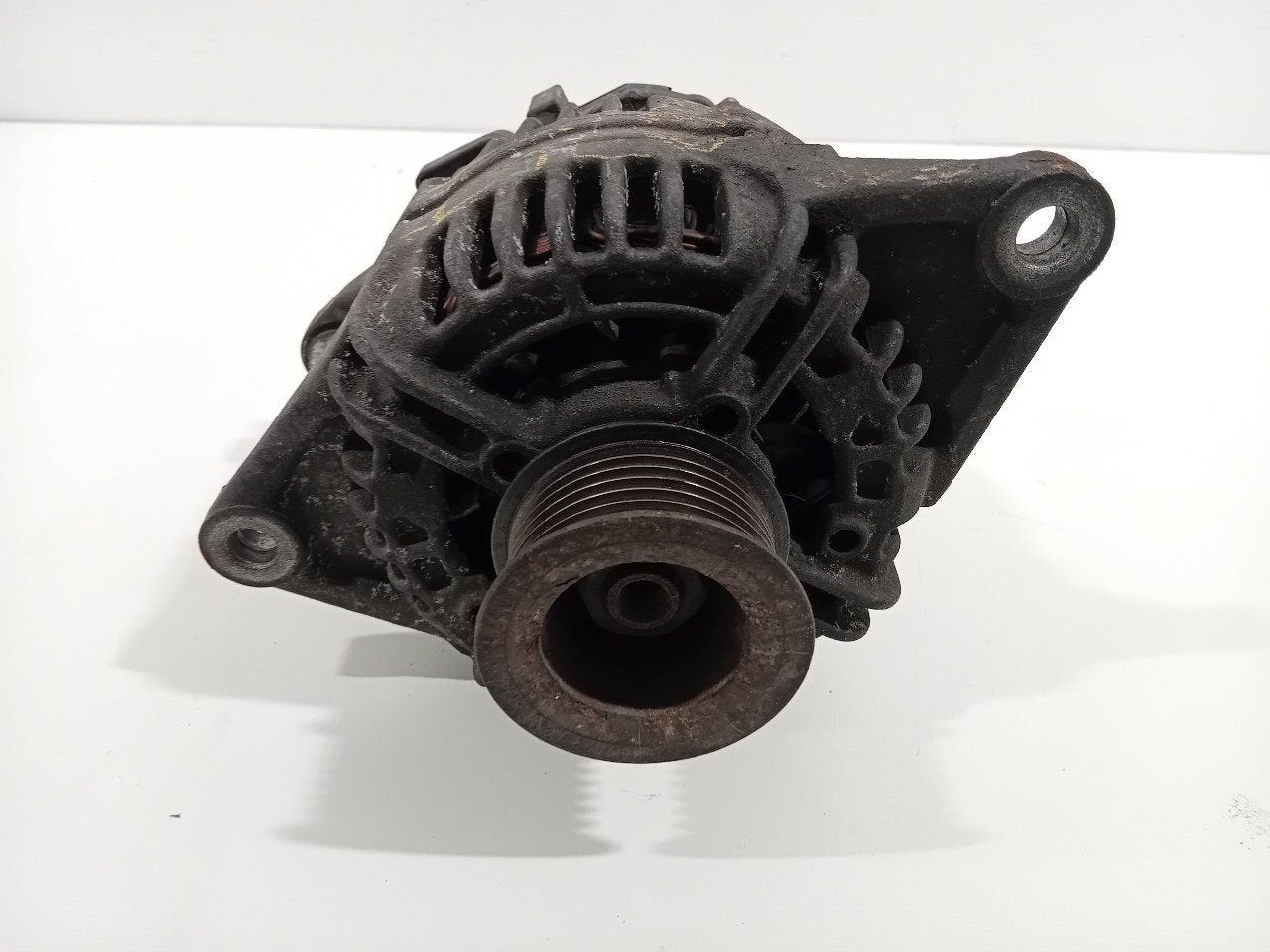 Dynamo Iveco New Daily, Onderdelen@venauto.nl, Van der Ven Autorecycling B.V., Gebruikt, Ettenseweg 76, 4706 PB Roosendaal, The Netherlands