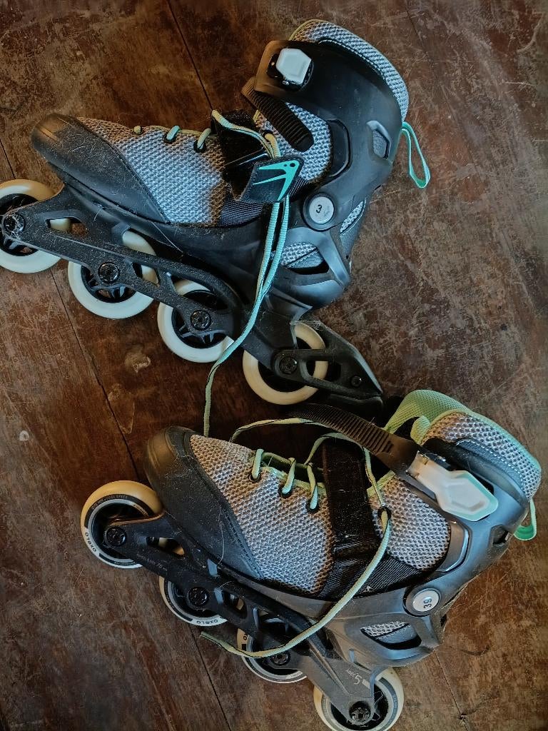Rolschaatsen skeelers, Sport en Fitness, Kinderen, Zo goed als nieuw, Inline skates 4 wielen, Ophalen