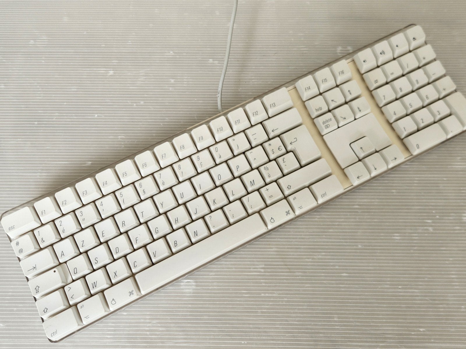 Apple klavier

Toetsenbord azerty
In goede staat

Apple mac, Informatique & Logiciels, Enlèvement ou Envoi, Azerty, Apple, Pavé numérique