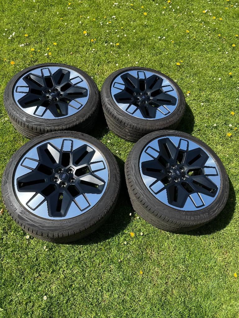 Kit jantes et pneus Ford Explorer et Capri 21 pouces, Autos : Pièces & Accessoires, Pneus et Jantes, 255 mm, Véhicule de tourisme