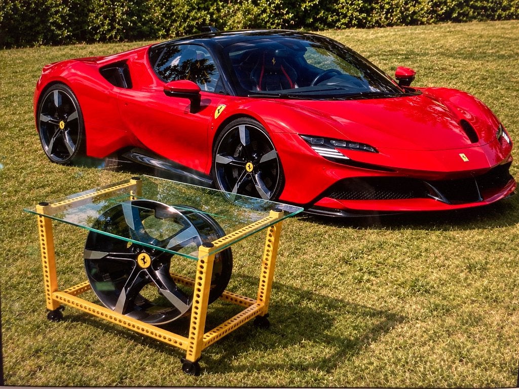 Originele Ferrari SF90 velg nieuw bijzet tafel, Autos : Pièces & Accessoires, 4 Saisons, Véhicule de tourisme, Enlèvement, 20 pouces