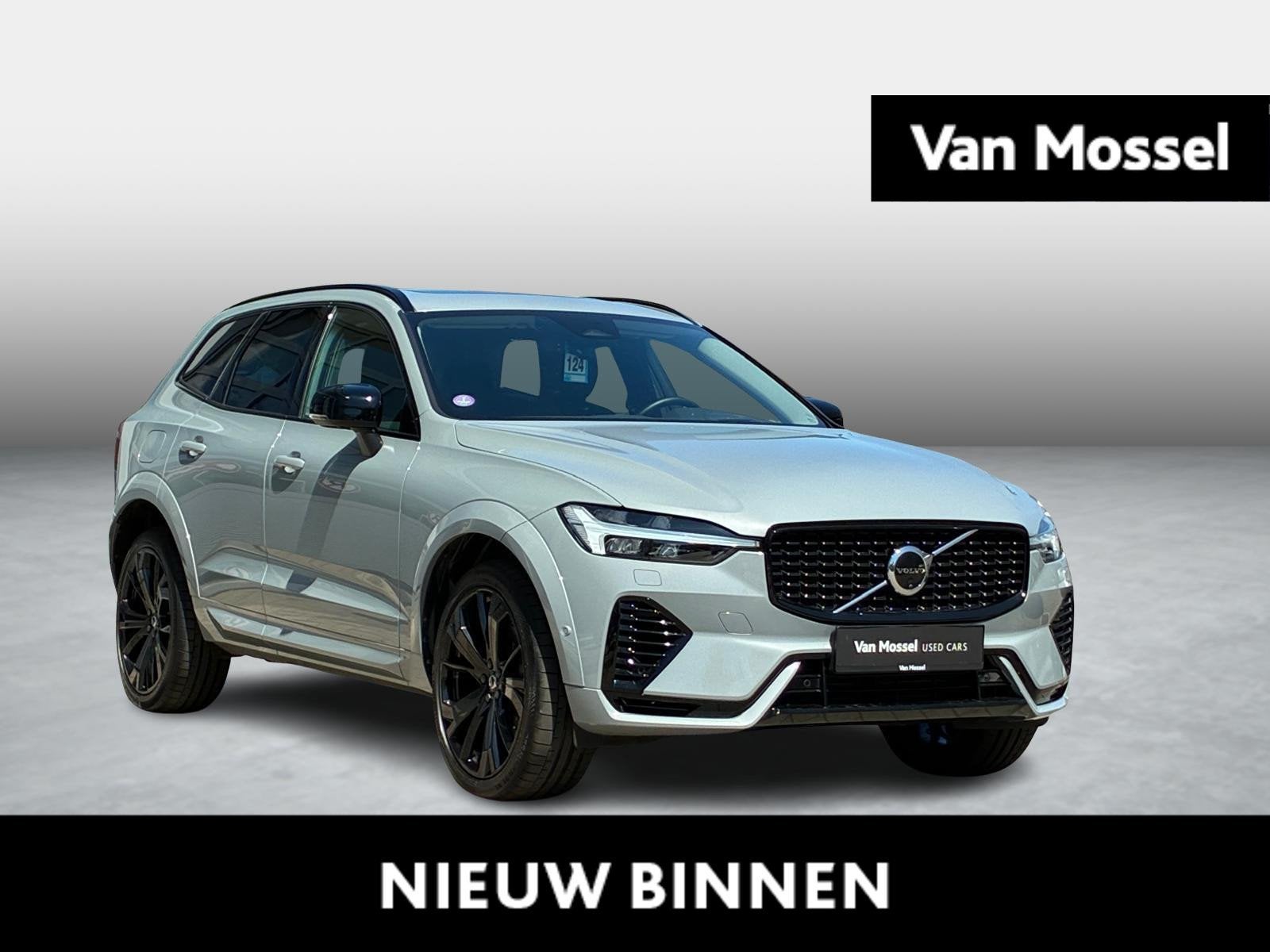 Volvo XC60 T6 PHEV 4x4 Ultimate Dark Aut. Fabrieksgarantie t, Auto's, Stof, Gebruikt, 4 cilinders, 2250 kg