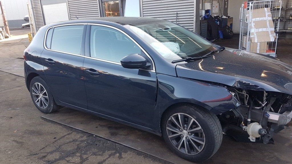 REMKLAUW RECHTS VOOR Peugeot 308 (L3 / L8 / LB / LH / LP), Gebruikt, Peugeot