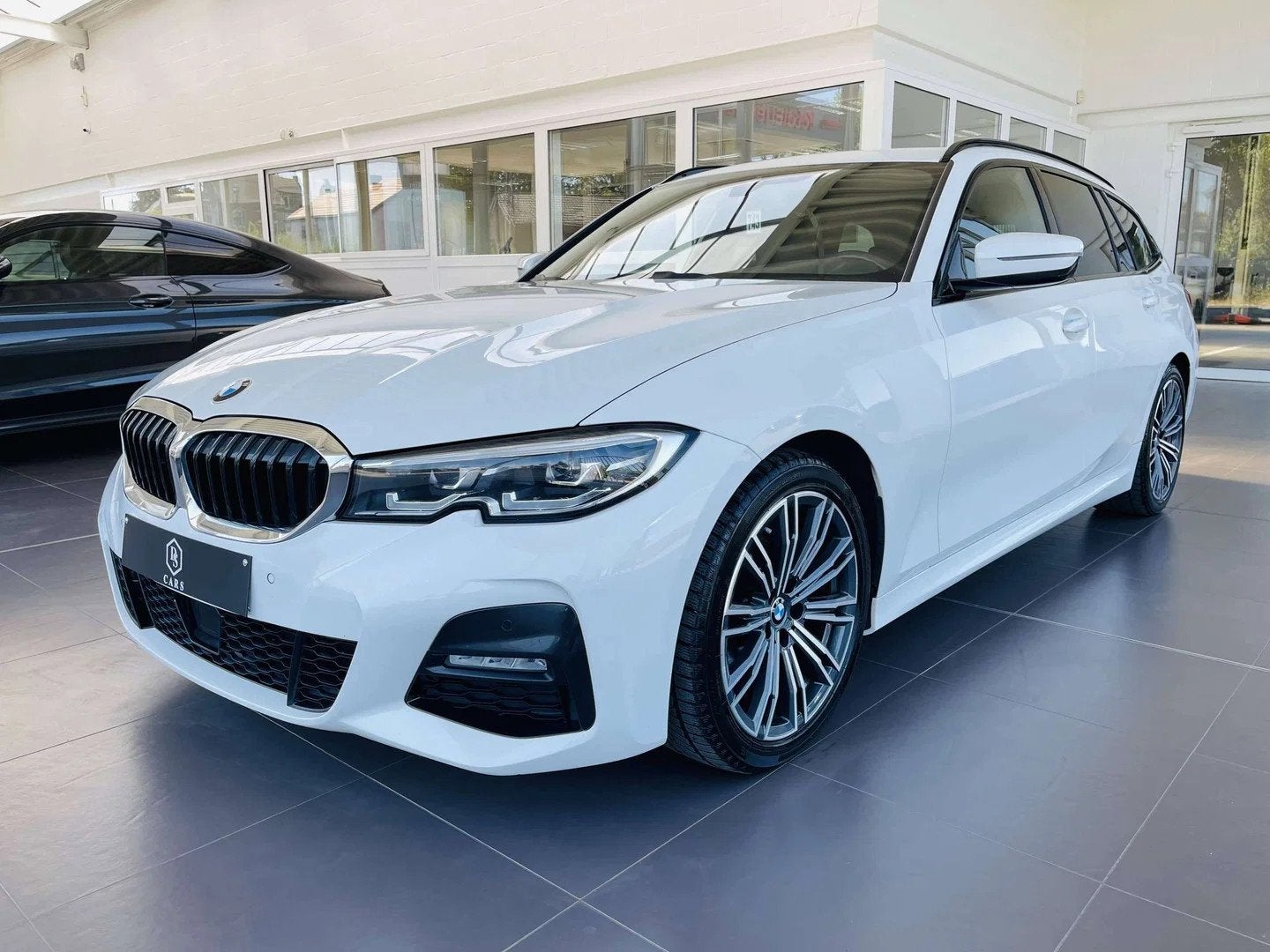 BMW 3 Serie 318 dA * GARANTIE + PACK M + LED + GPS PRO + CUI, Auto's, BMW, Wit, Bedrijf, 5 deurs, 150 pk
