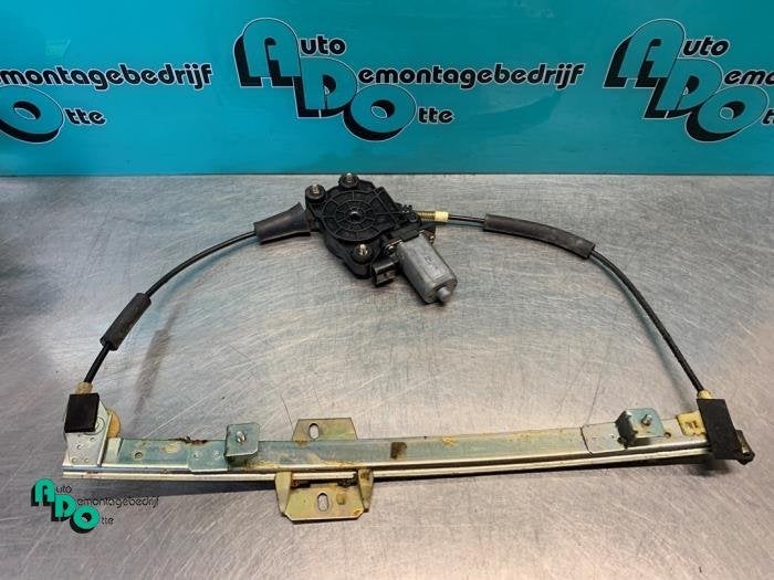 Mécanique vitre 2portes avant droite d'un Fiat Seicento (Se, -, 3 mois de garantie, Utilisé, Fiat