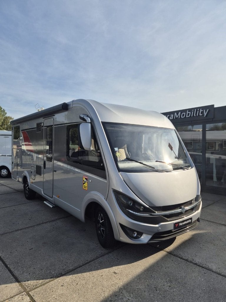 PREMIUM | Burstner ixeo I728G – 2021 – Slechts 26.427 km, Caravans en Kamperen, Integraal, Fiat, Bedrijf, Koelkast