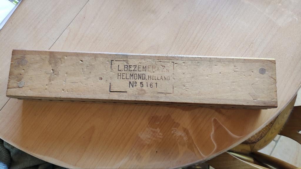 Oude houten sigarenmal HELMOND, Antiek en Kunst, Ophalen