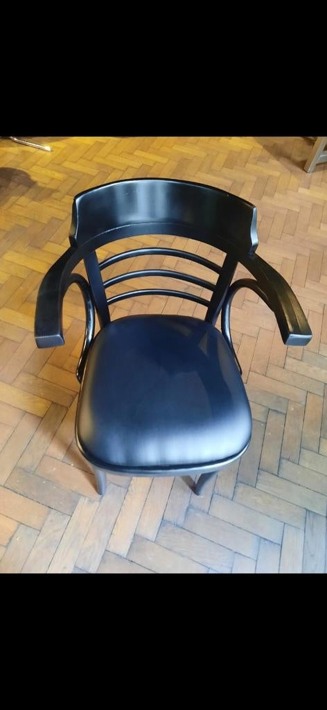 Houten stoelen.  Nog 11 stuks  beschikbaar, Huis en Inrichting, Stoelen, Ophalen, Zwart, Hout