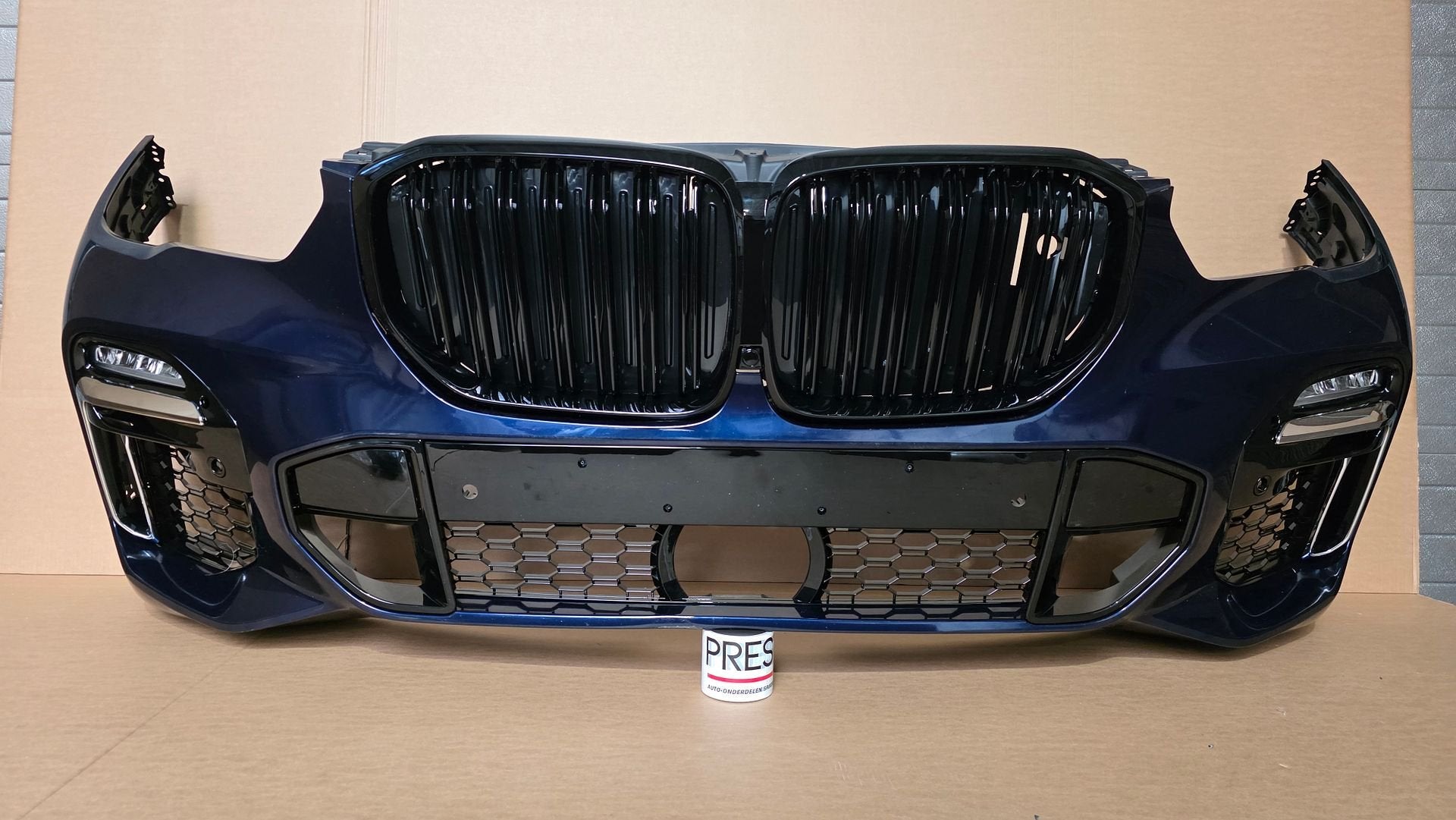 Voorbumper BMW X5 G05 M PAKKET ORGINEEL BUMPER bj.2018, Gebruikt, -, Voor, Ophalen of Verzenden