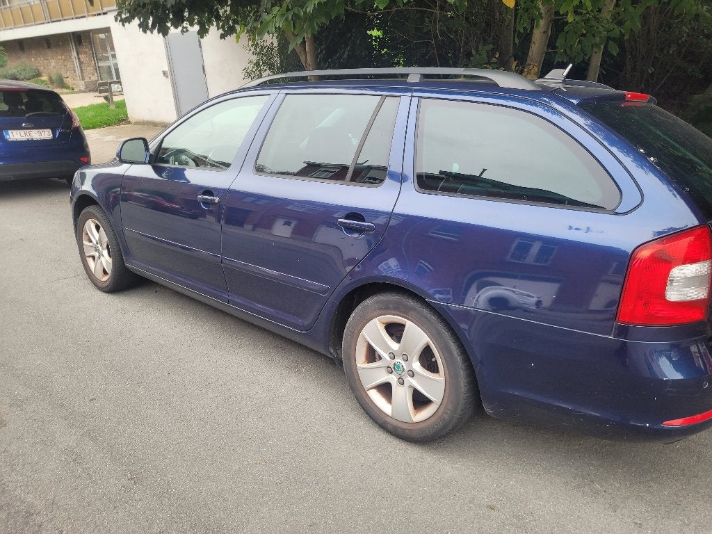 Scoda octavia, Autos, Euro 5, Achat, Boîte manuelle, Noir