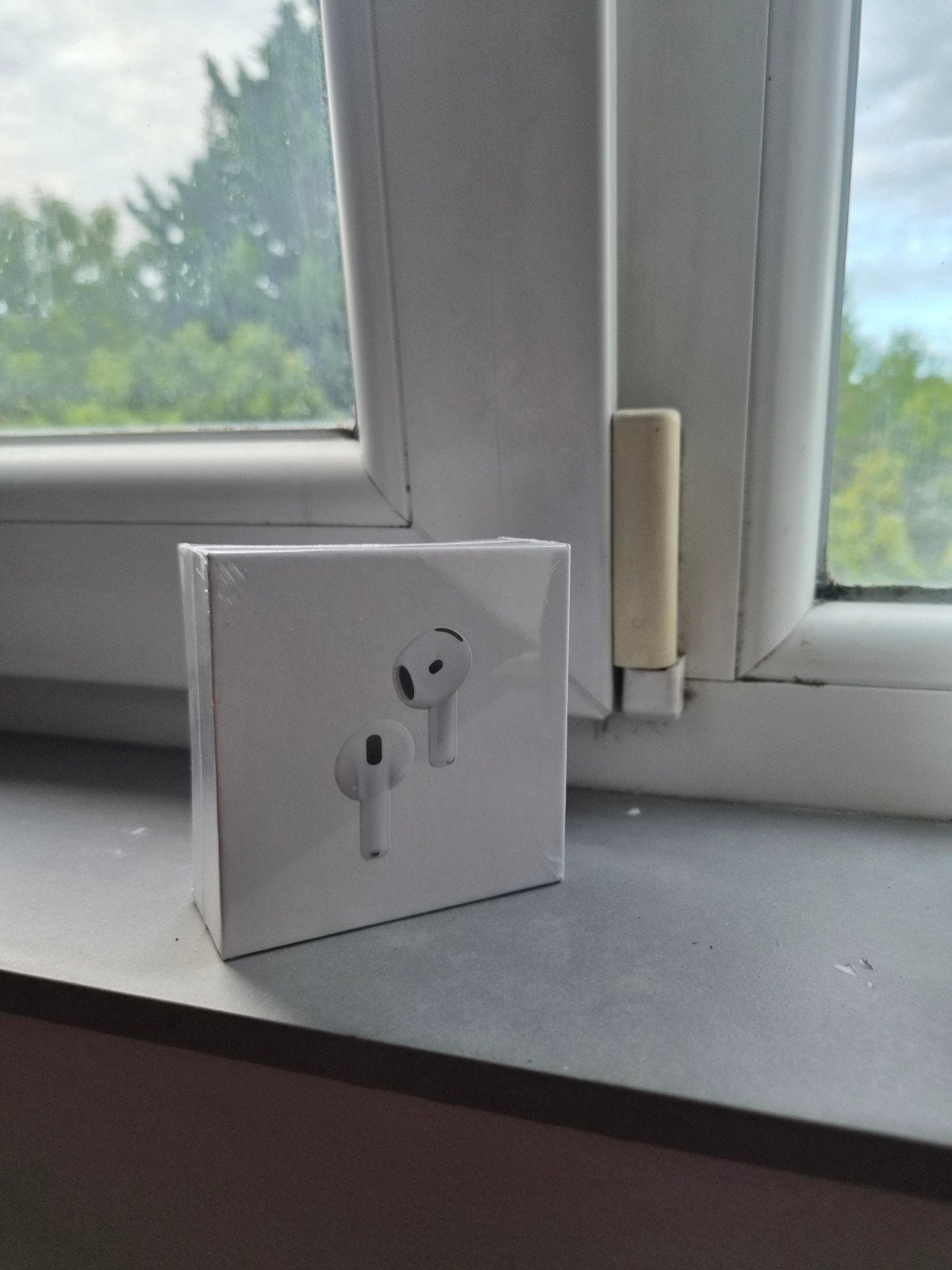 Airpods 4, Ophalen of Verzenden, Nieuw, Wit, In oorschelp (earbud)