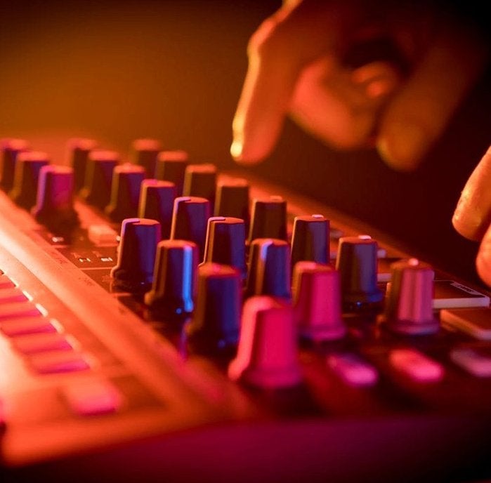 ARTURIA Drumbrute Impact (+365 dagen retour-garantie), Musique & Instruments, Enlèvement ou Envoi, Comme neuf