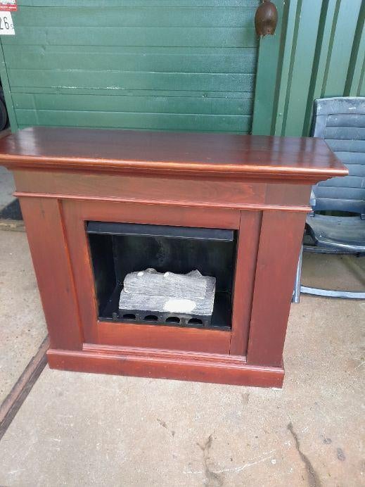 schouw met stalen binnen mantel en vuur blokken., Huis en Inrichting, Haarden, Ophalen, Zo goed als nieuw, Vrijstaande haard, Elektrische haard