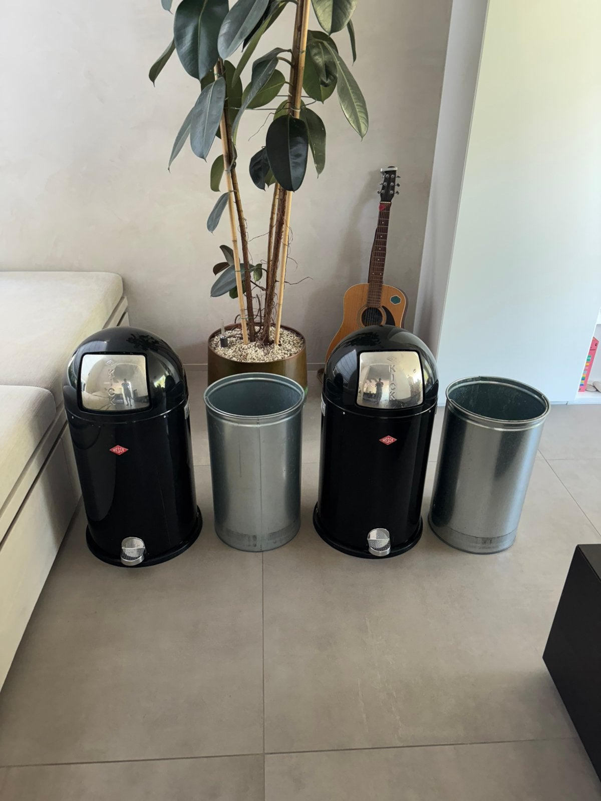 Poubelles: Poubelle à pédale Wesco Kickmaster noire 2 pièces, À pédale, 40 litres ou plus, Enlèvement, Utilisé