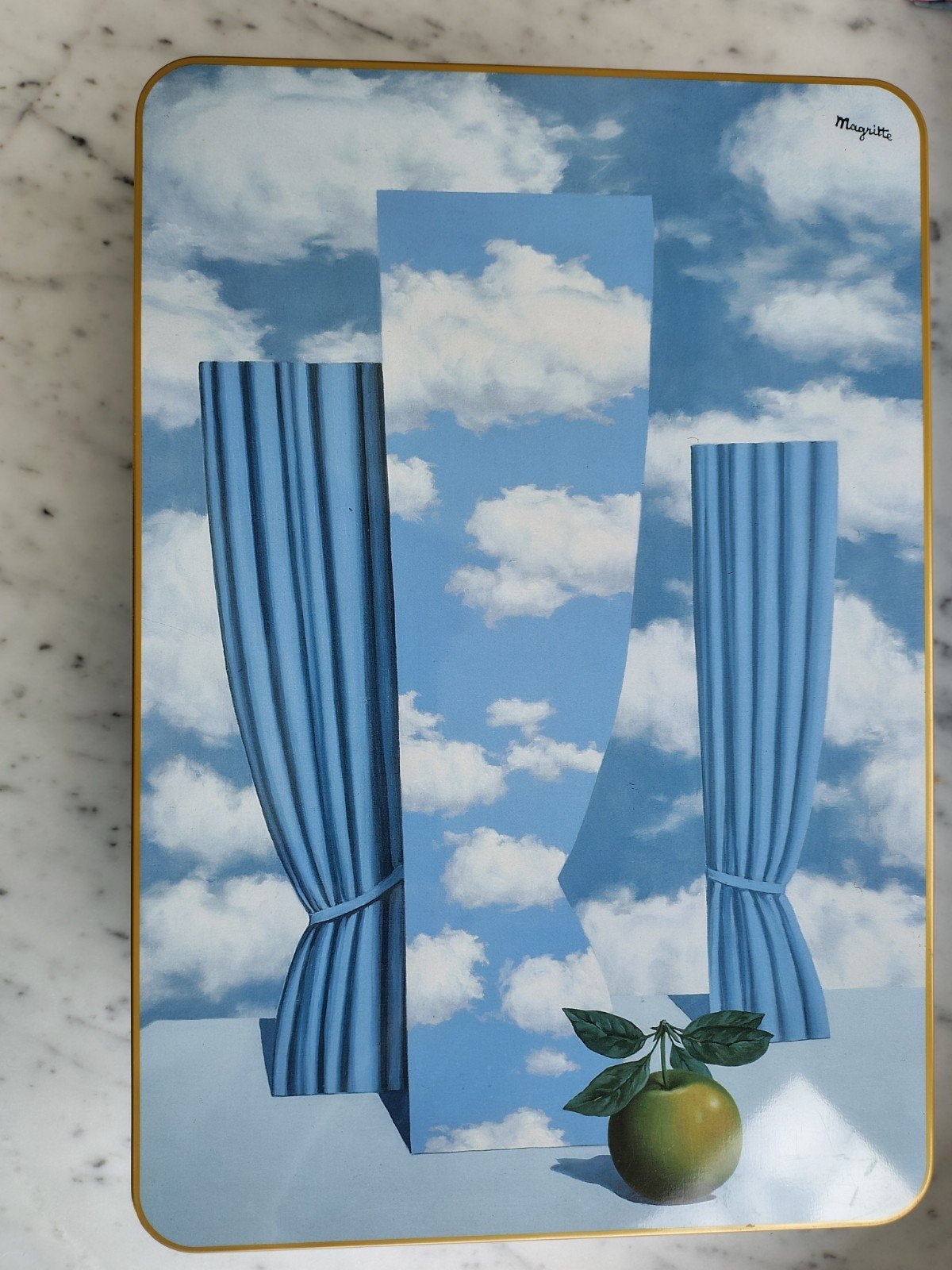magritte - blikken doos, Verzamelen, Blikken, Ophalen