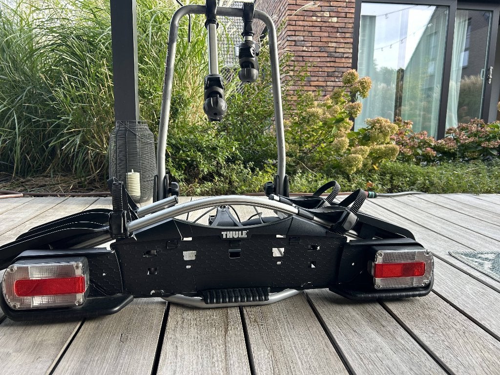 Thule fietsendrager trekhaak, Auto diversen, Gebruikt, Ophalen of Verzenden, Brede banden, 2 fietsen