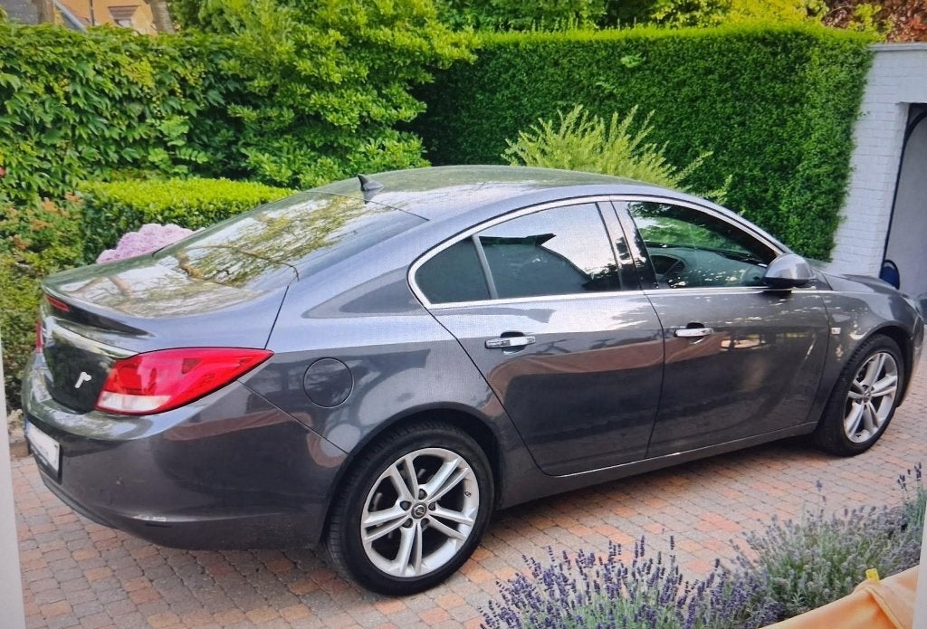 Opel Insignia. Perfecte staat. Vele opties!, Auto's, Euro 5, Achterwielaandrijving, Zwart, 4 cilinders