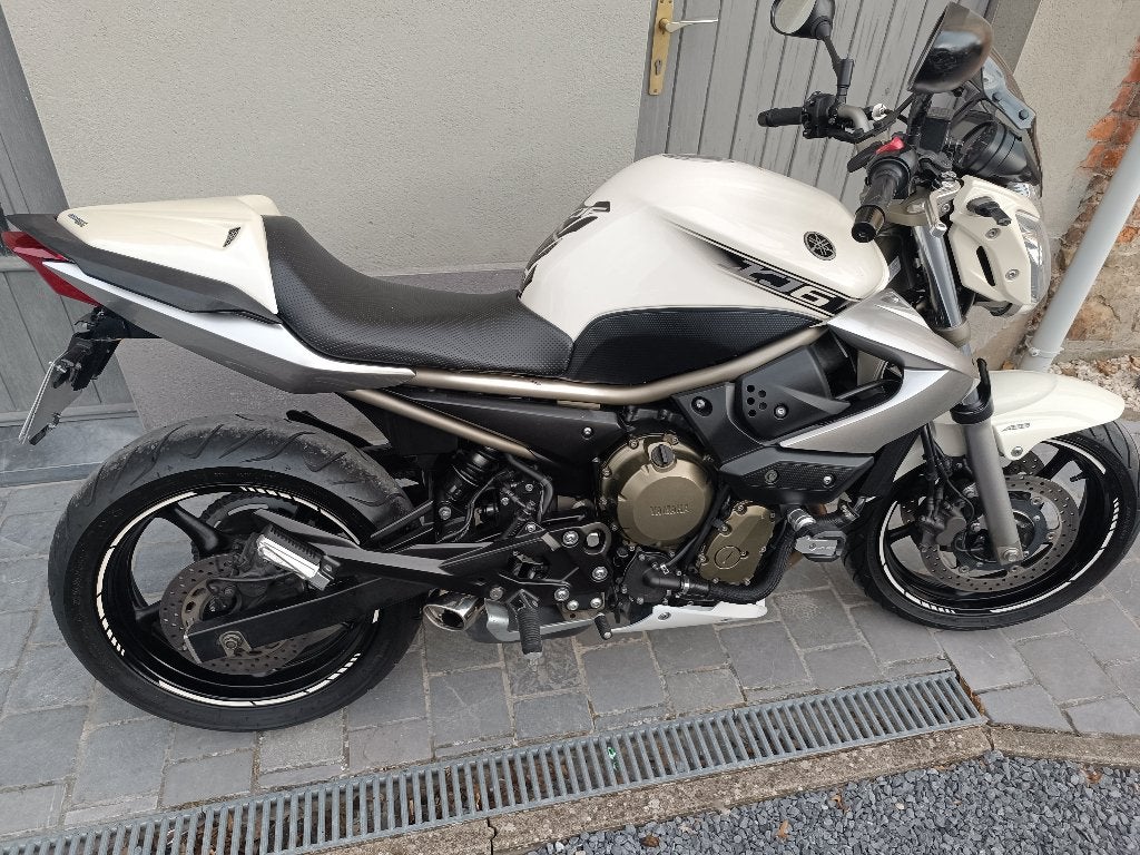 XJ6 Yamaha  échange contre vespa, 600 cm³, Plus de 35 kW, Permis Moto A1 minimum, 4 cylindres
