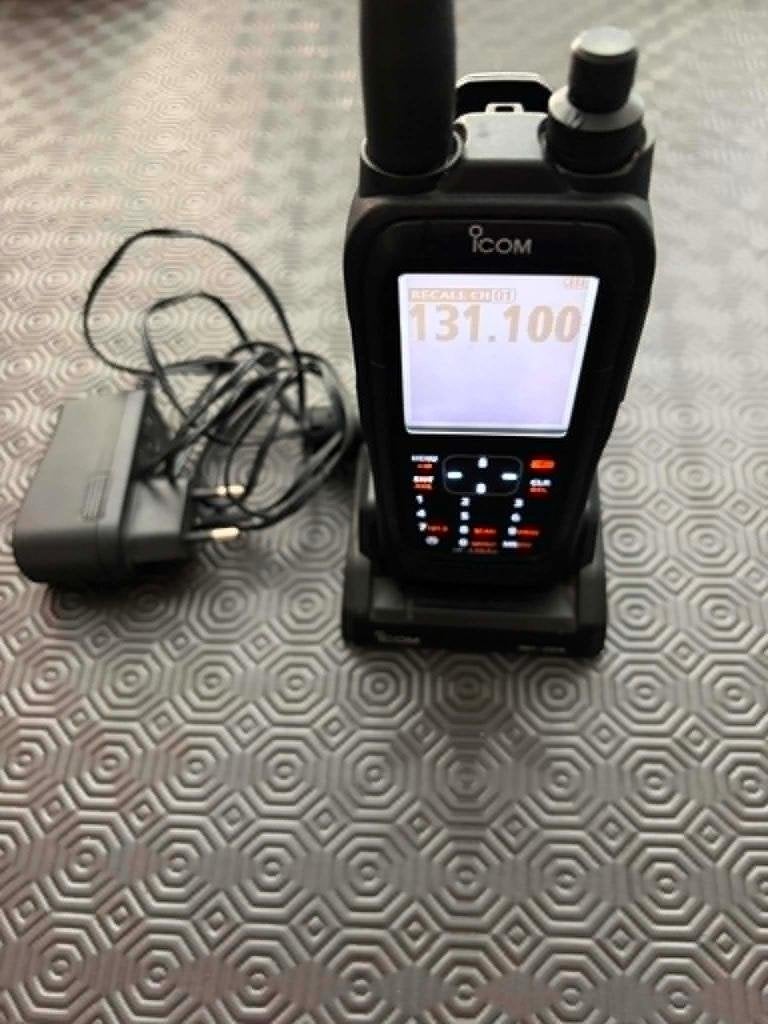 Radio ontvanger luchtvaart merk ICOM IC-A25CE, Télécoms, Émetteurs & Récepteurs, Enlèvement ou Envoi, Comme neuf, Récepteur