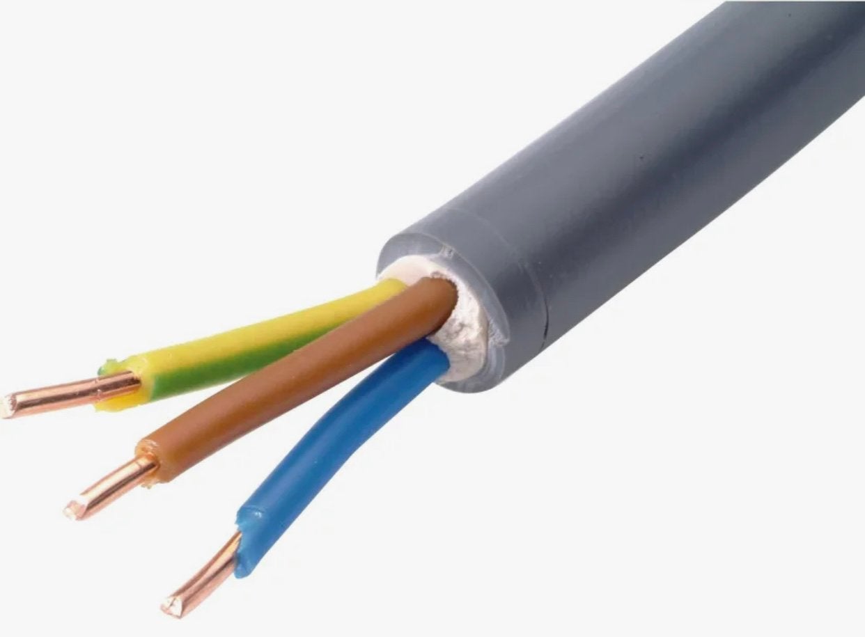 Gratis ophaling van elektriciteitskabels en kabelresten, Doe-het-zelf en Bouw, Elektriciteit en Kabels, Ophalen, Zo goed als nieuw