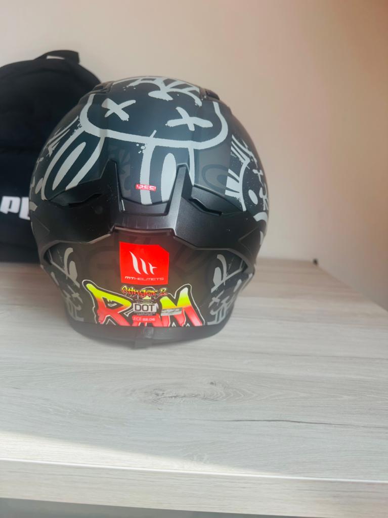 MT Helmets Stinger 2 — Maat L — Zo goed als nieuw, Fietsen en Brommers, Ophalen, Zo goed als nieuw