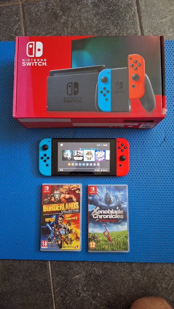 Nintendo Switch 1 V2, Consoles de jeu & Jeux vidéo, Switch 2019 Upgrade, Sans contrôleur, Comme neuf, Enlèvement
