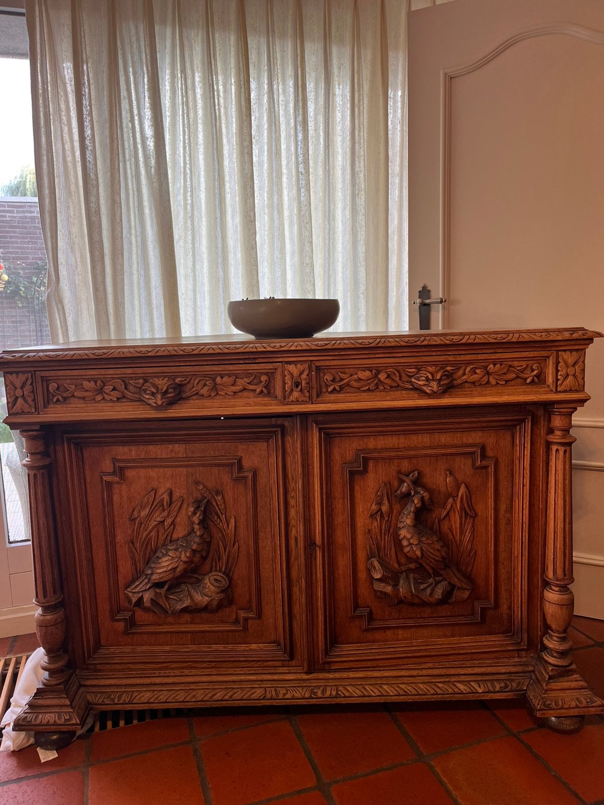 Massieve eikenhouten dressoir, Ophalen, 100 tot 150 cm, Eikenhout, Zo goed als nieuw