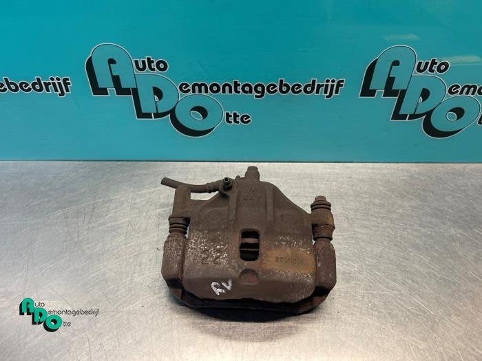 Etrier de frein (pince) avant droit d'un Hyundai Getz (Getz, -, 3 mois de garantie, Utilisé, Hyundai