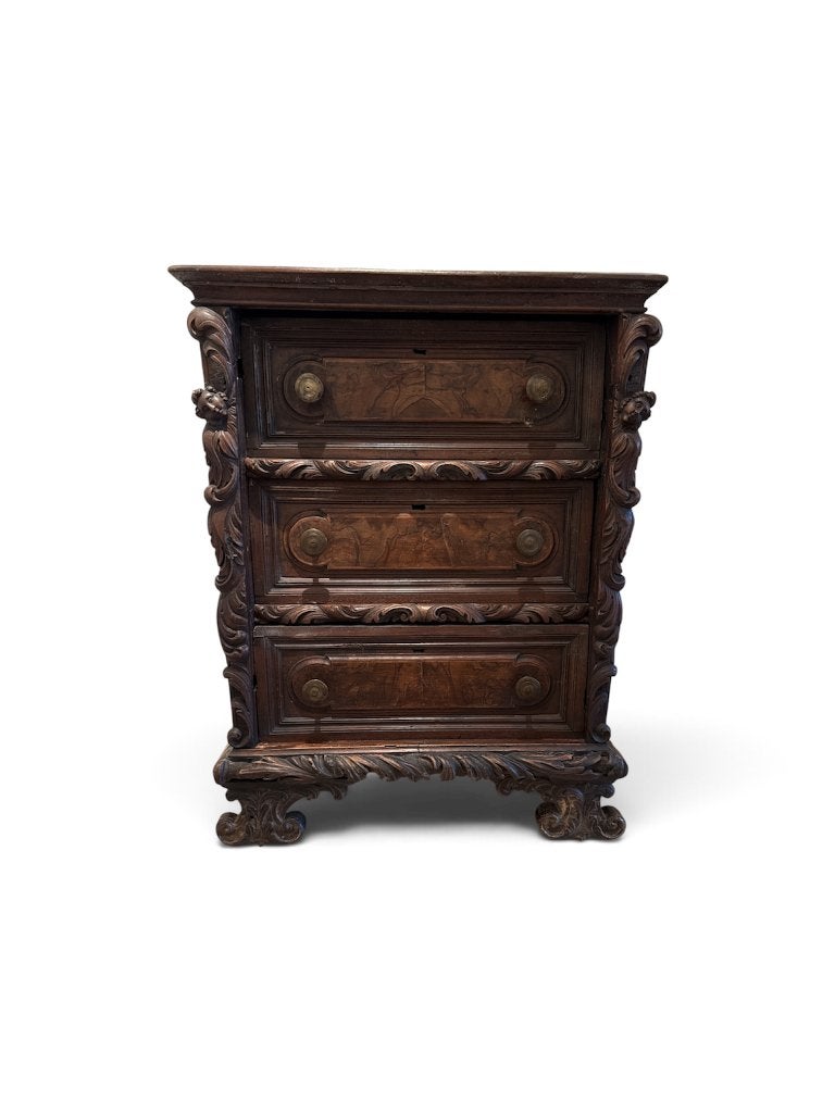 Antieke houten ladekast, Ophalen
