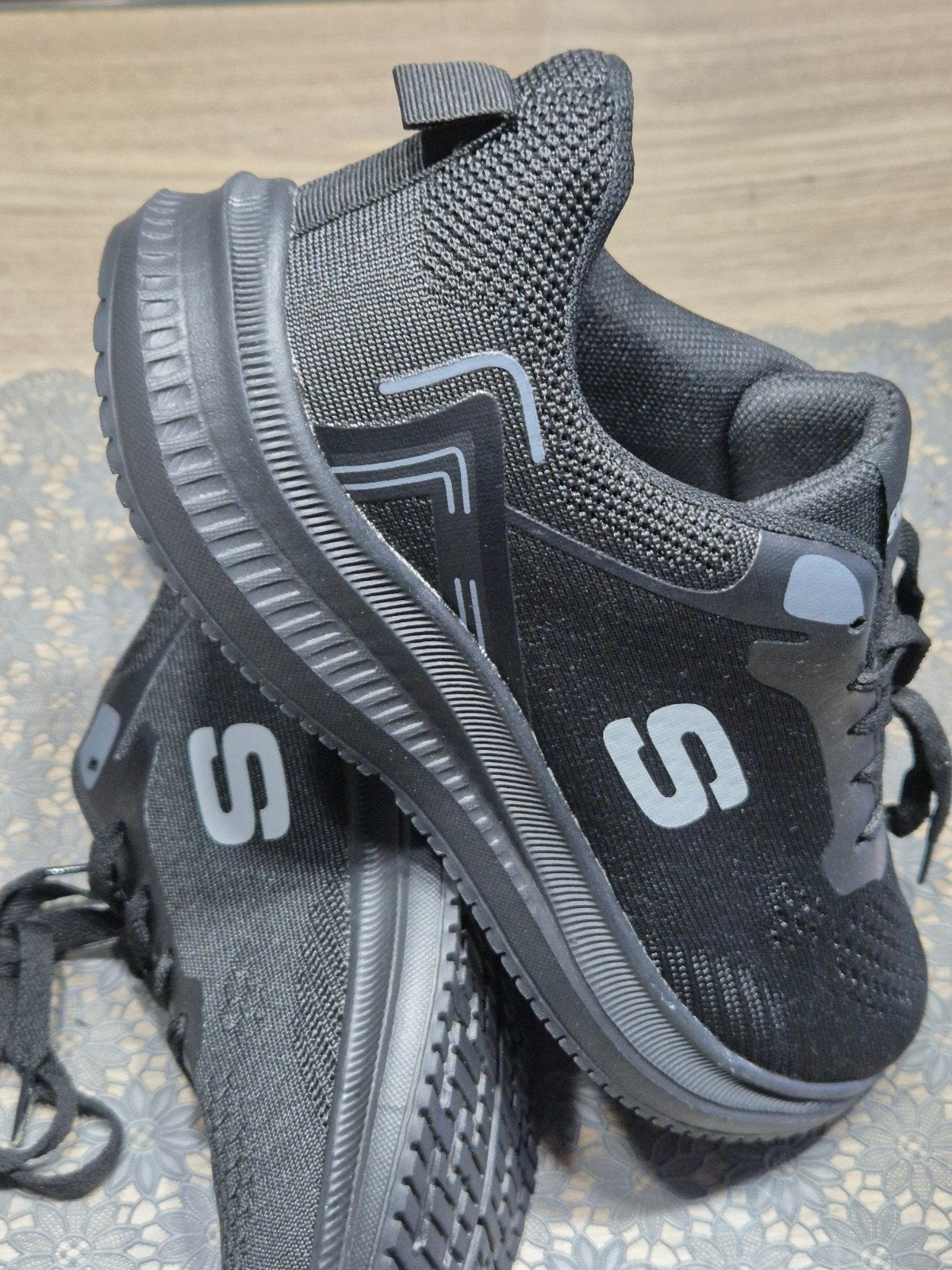 Skechers sportschoenen maat 42., Ophalen of Verzenden, Sportschoenen
