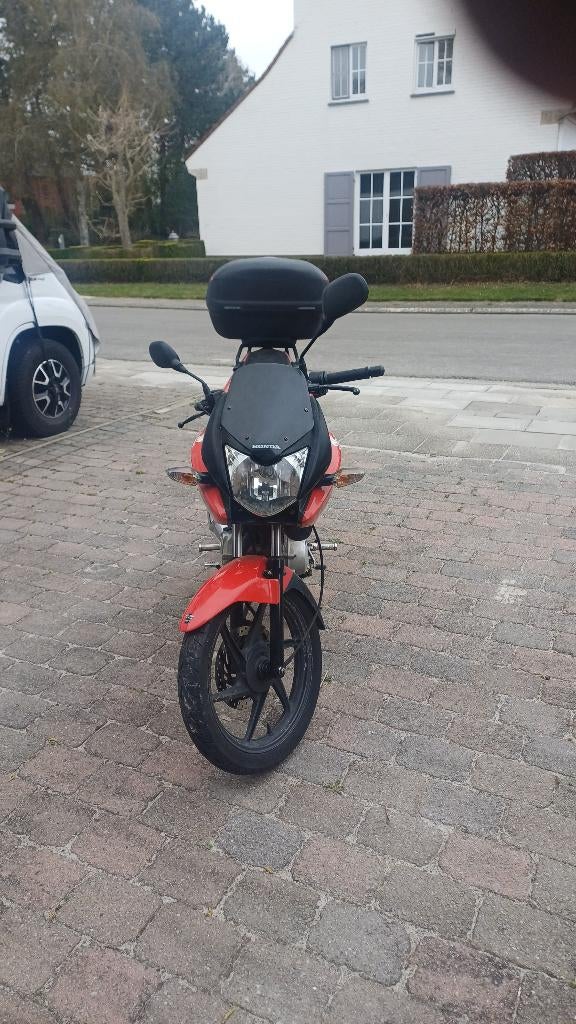 Honda CBF125, Motoren, Gebruikt, 125 cc, 11 kW of minder, Handgeschakeld