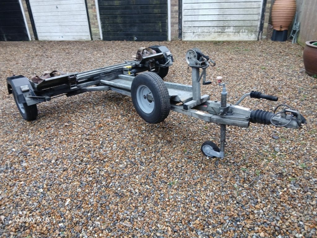 REMORQUE VOITURE "CAR DOLLY", Enlèvement, Utilisé