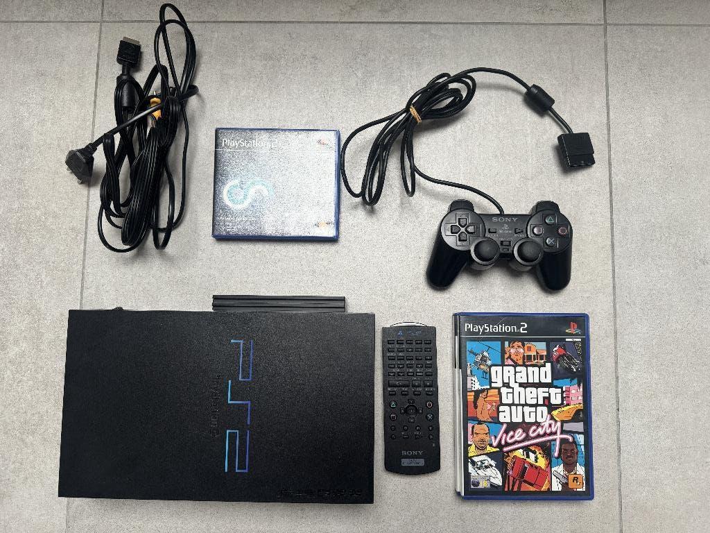 PlayStation 2 SCPH-39004 + GTA Vice City & GTA 3, Games en Spelcomputers, Spelcomputers | Sony PlayStation 2, Gebruikt, Phat, Zwart