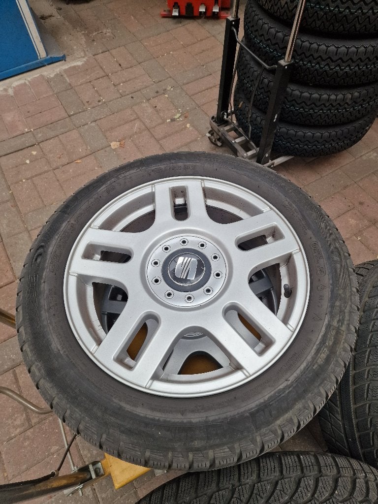 Winterwielenset vw steek 205/55 16, Auto-onderdelen, Ophalen, Gebruikt, 16 inch, Banden en Velgen