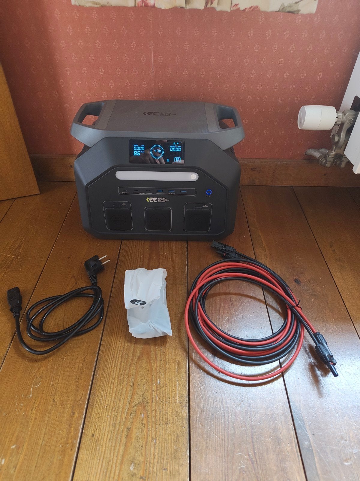 draagbare powerstation 1024wh + 2x draagbaar zonnepaneel 200, Ophalen, Nieuw, Compleet systeem, 200 wattpiek of meer