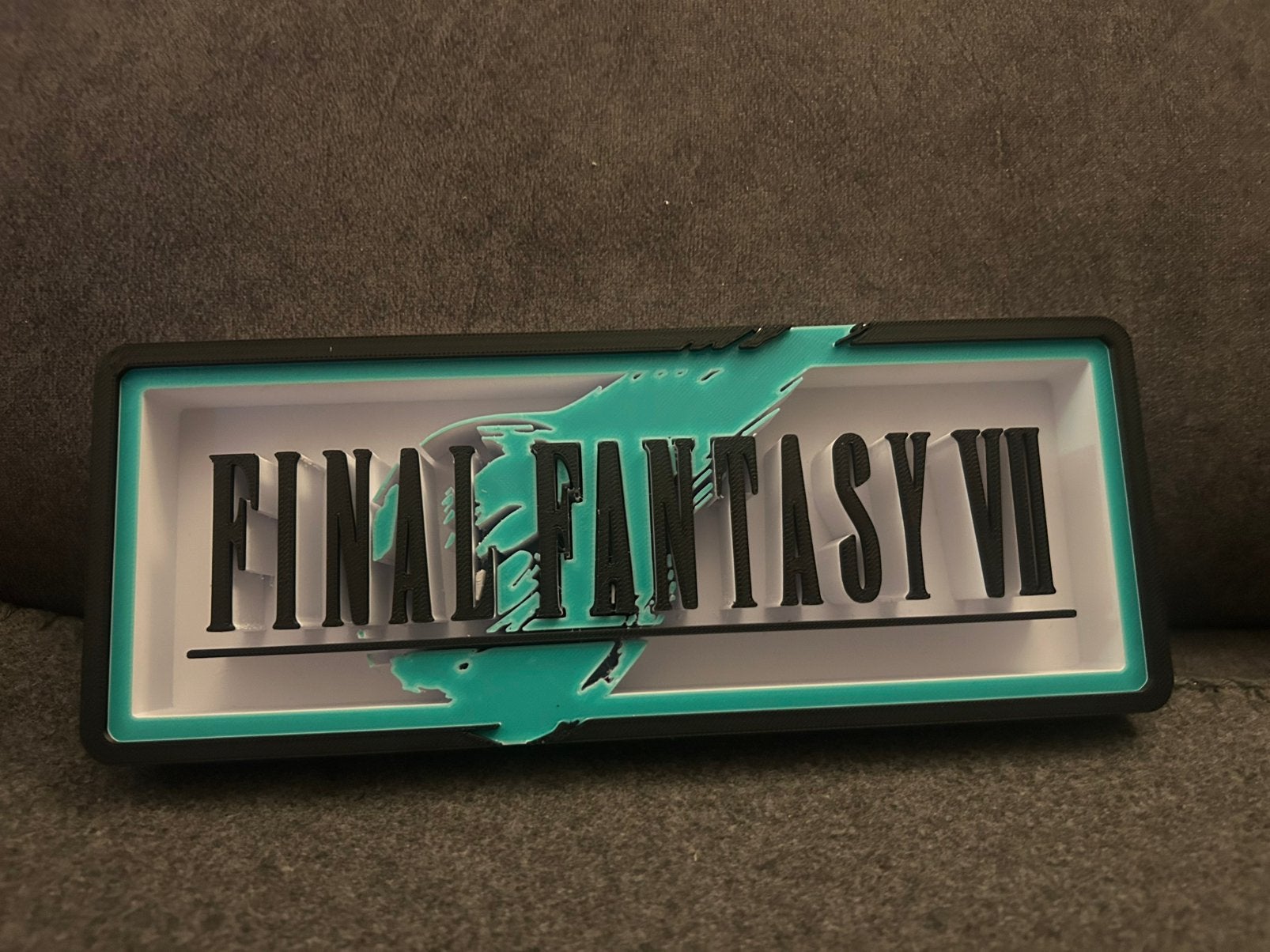 Final Fantasy VII verstelbare decoratie, Envoi, Utilisé