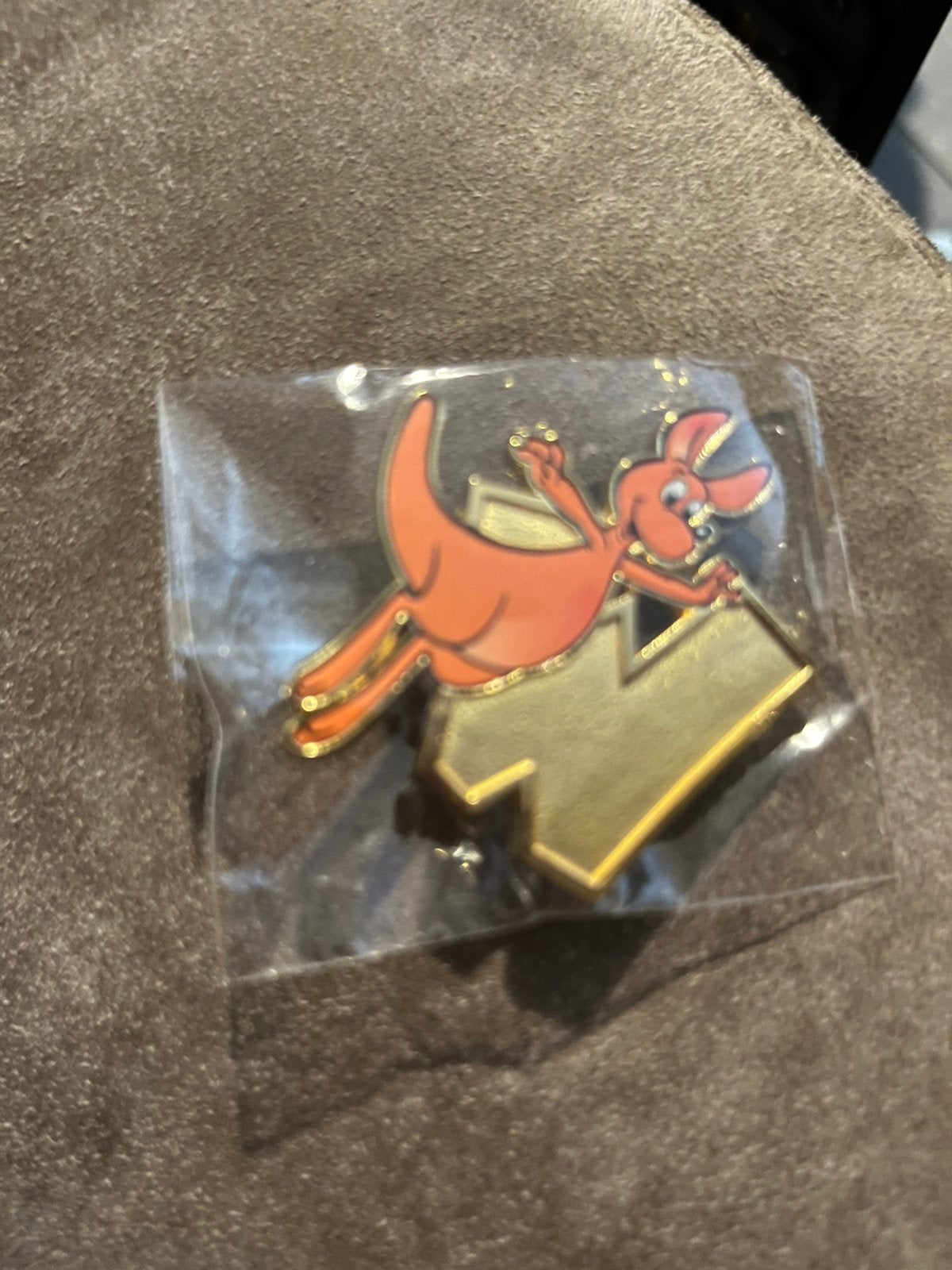 Pins officiel Walibi – 50 ans, Bijoux, Sacs & Beauté, Enlèvement ou Envoi, Neuf, Or, Autres matériaux